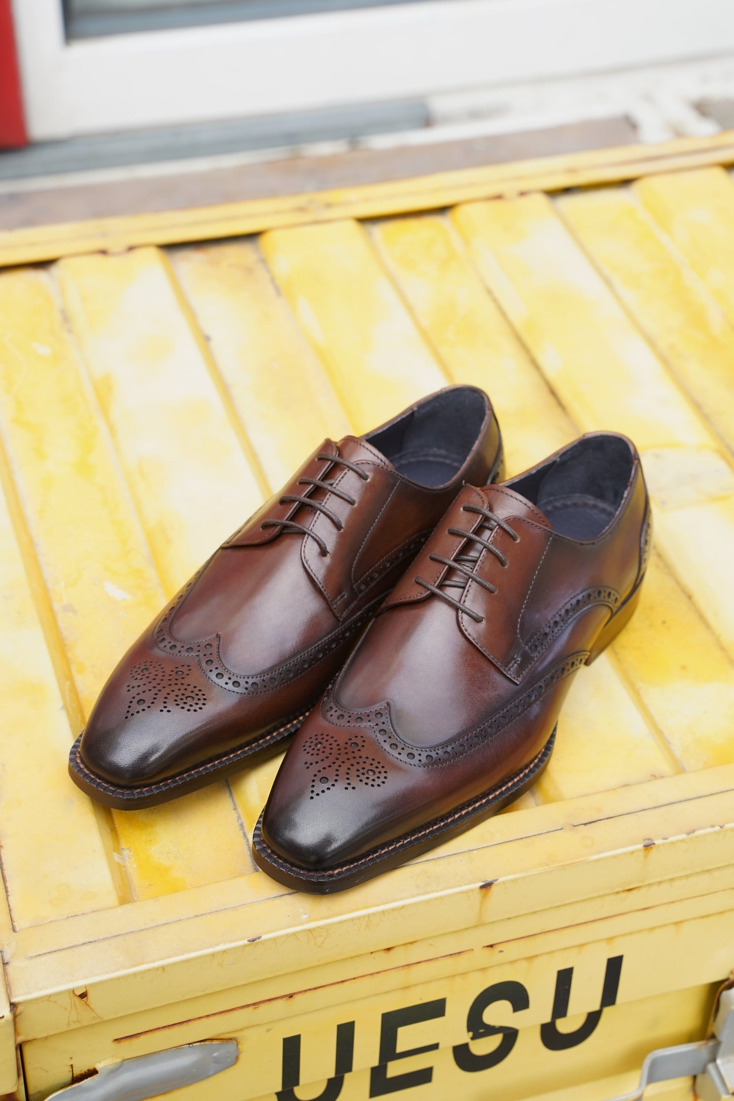 Brown Brogue Derby with detailed brogue design and premium leather, handcrafted for formal occasions.