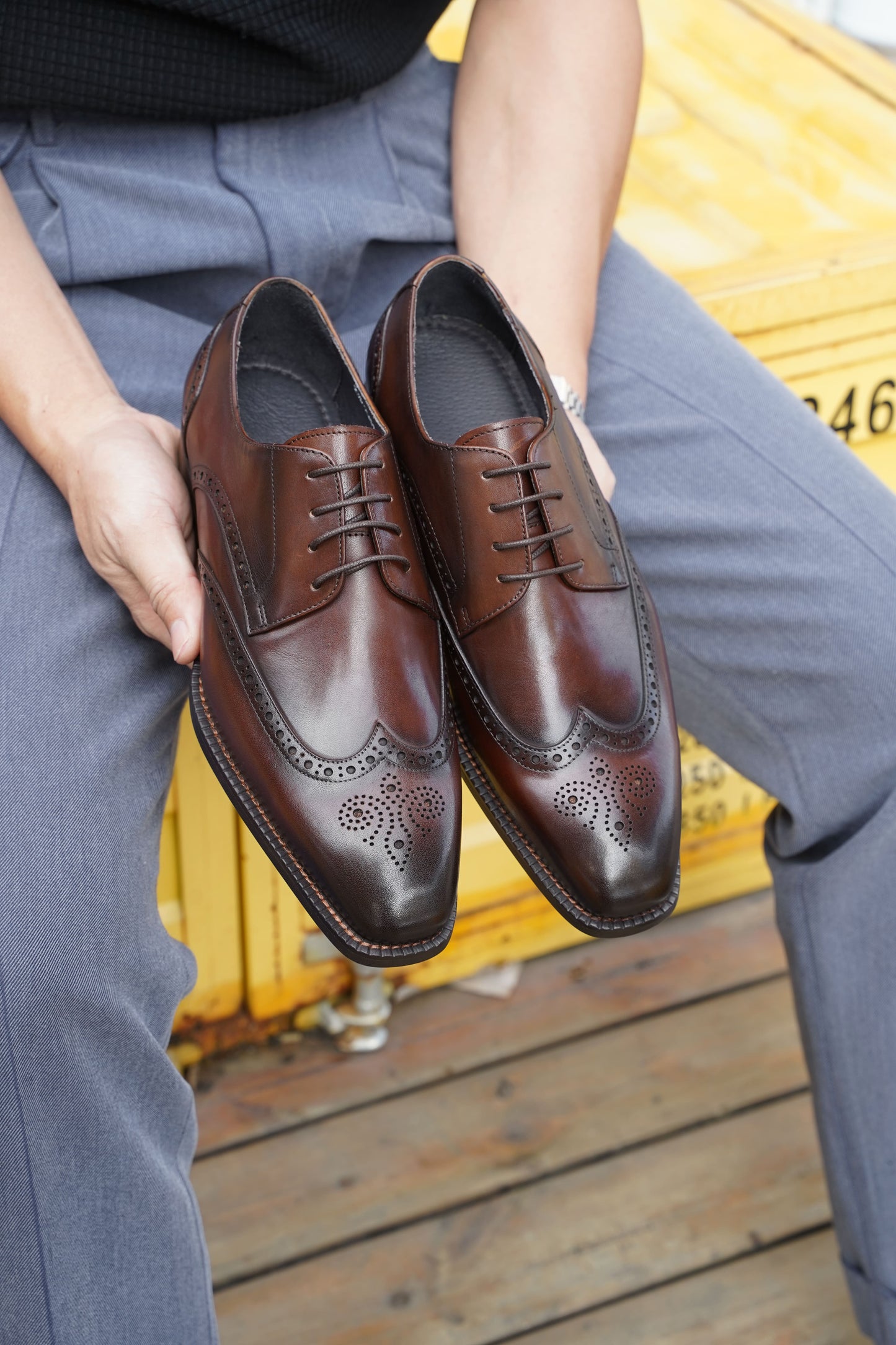 Brown Brogue Derby with detailed brogue design and premium leather, handcrafted for formal occasions.