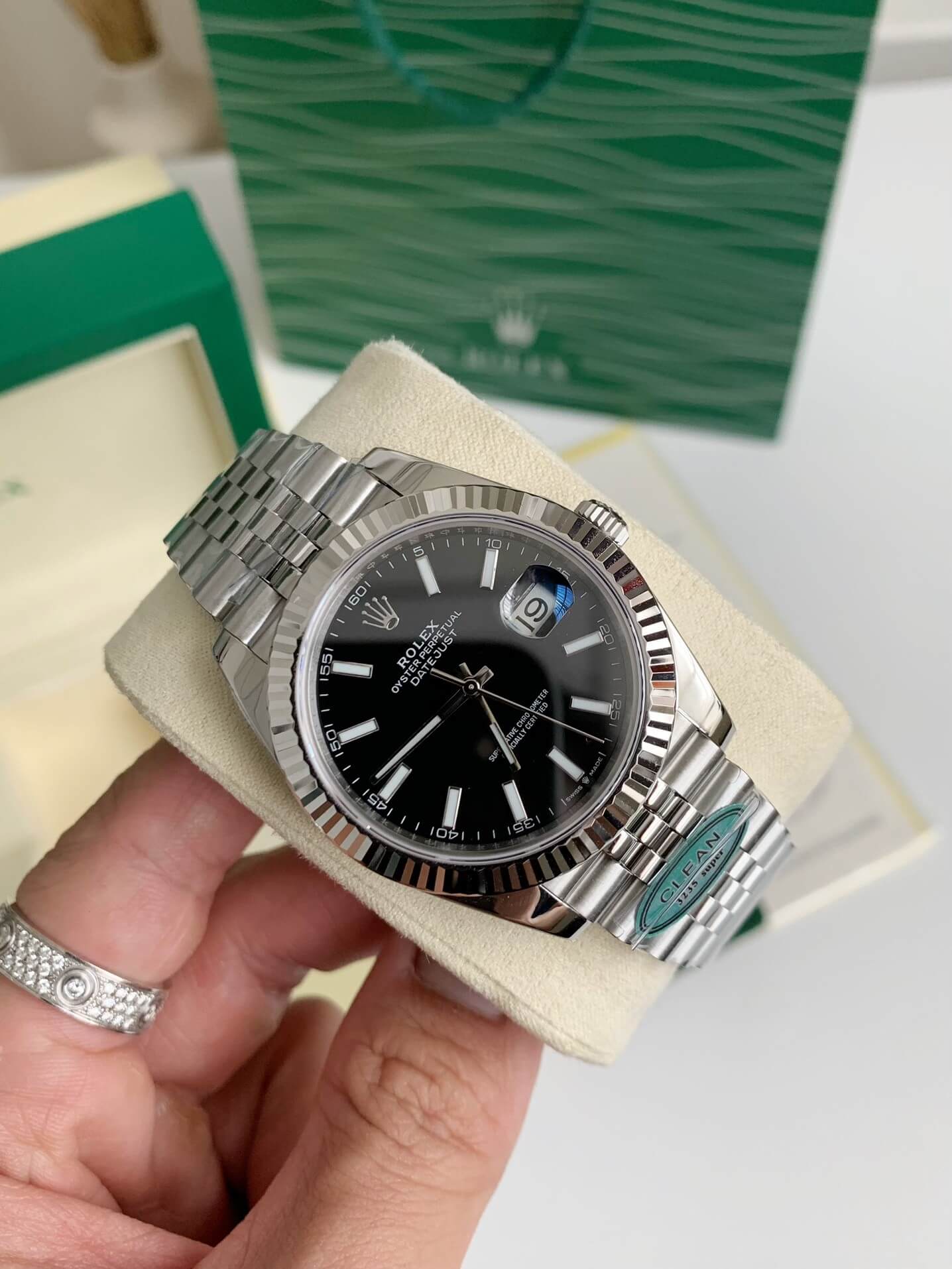 Rolex Datejust 41  Oyster41 mm, Oystersteel and White Gold