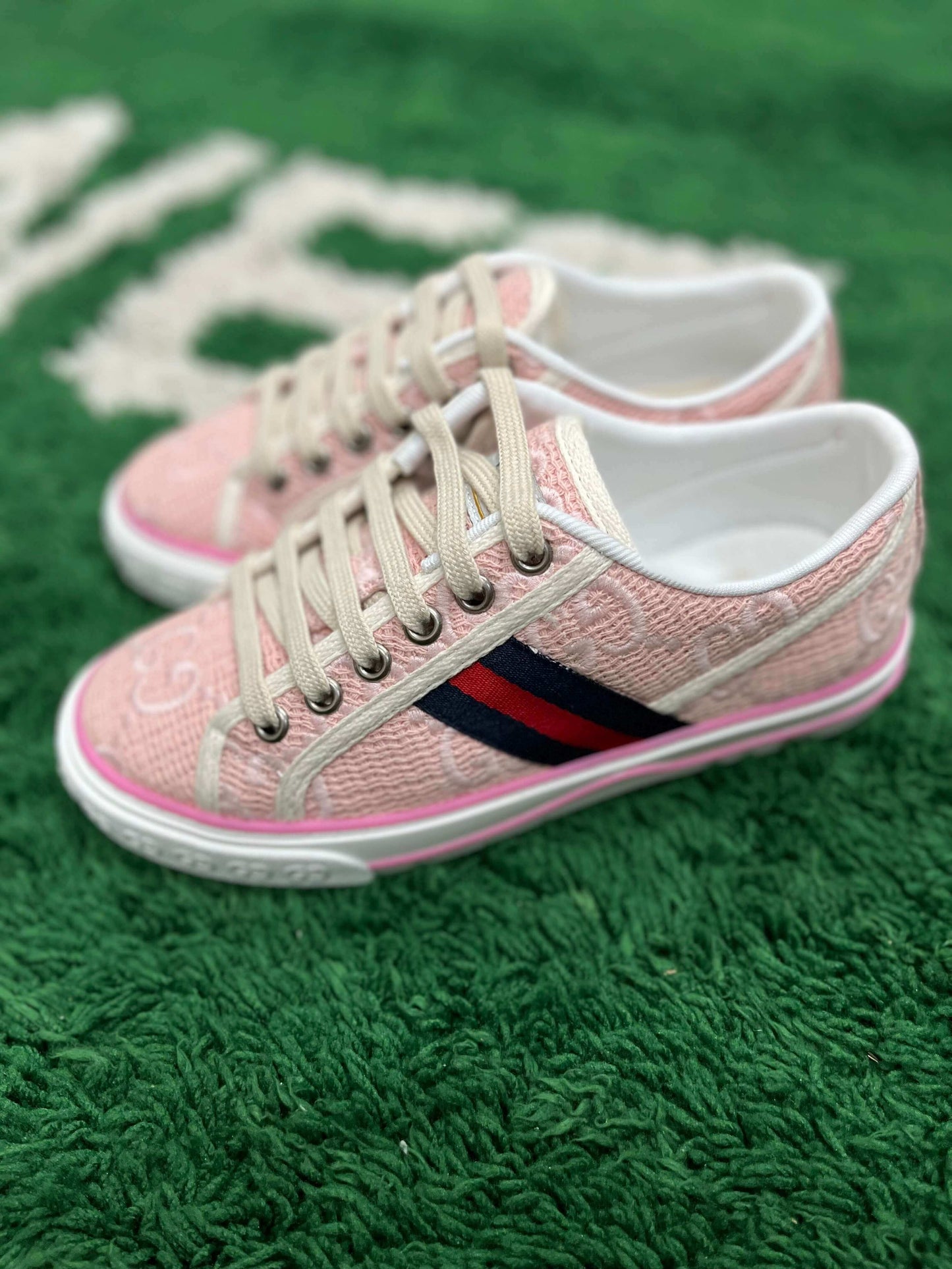 Gucci Off The Grid Tennis 1977 Low ECONYL Sneaker - Pink Edition