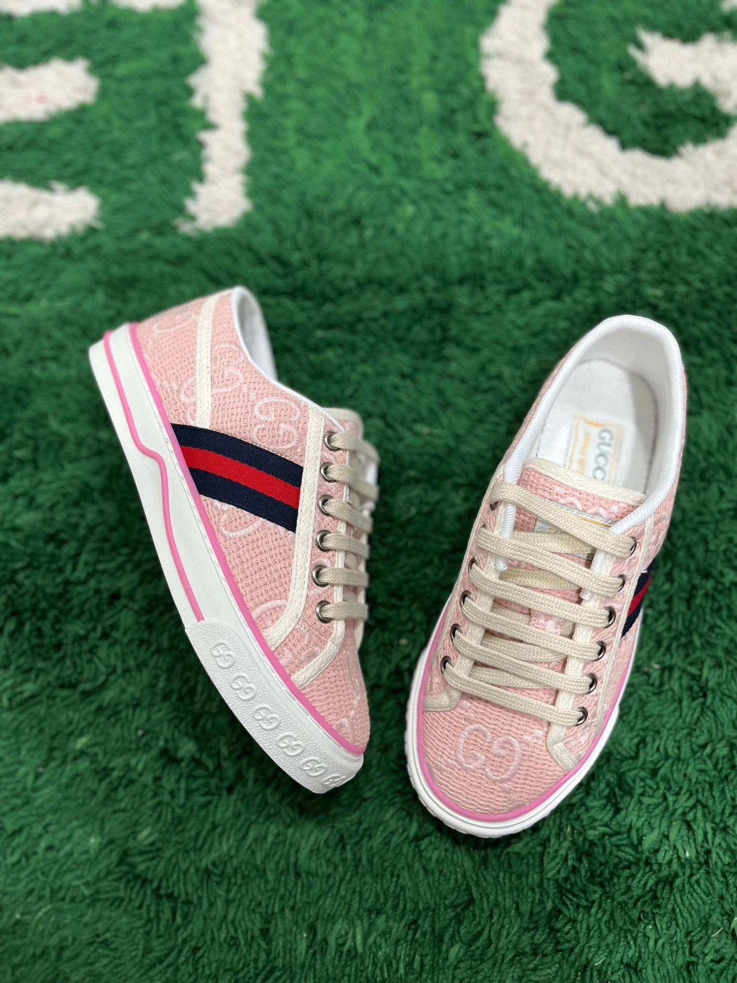 Gucci Off The Grid Tennis 1977 Low ECONYL Sneaker - Pink Edition