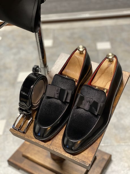 HolloMen's Black Velvet Loafers.