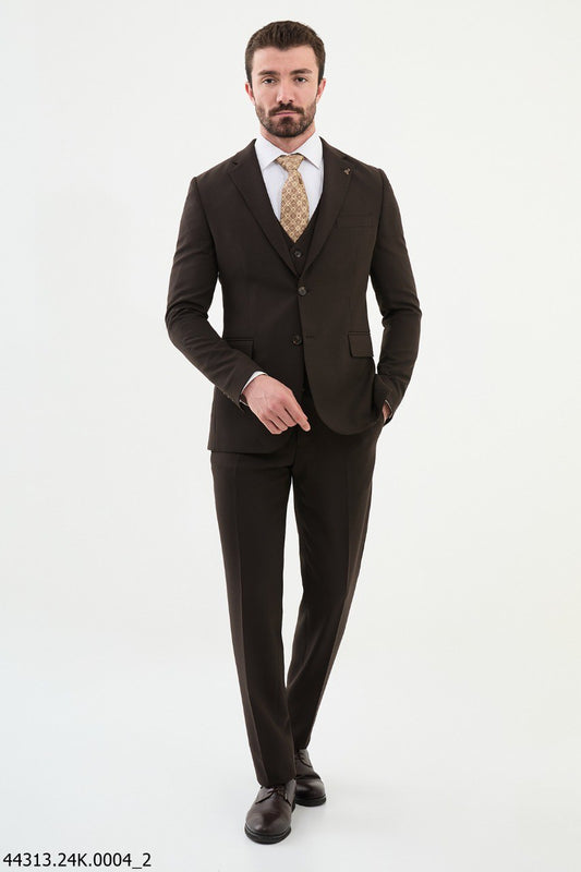 Men's Brown Three-Piece Suit – Winter Elegance for Weddings, Business, and Festive Events.