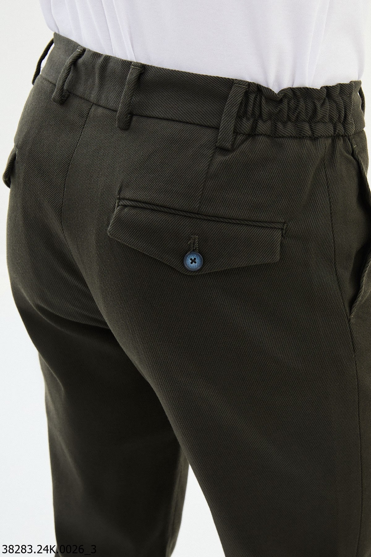 Men's Tailored Fit Khaki Pants with Adjustable Waistband.