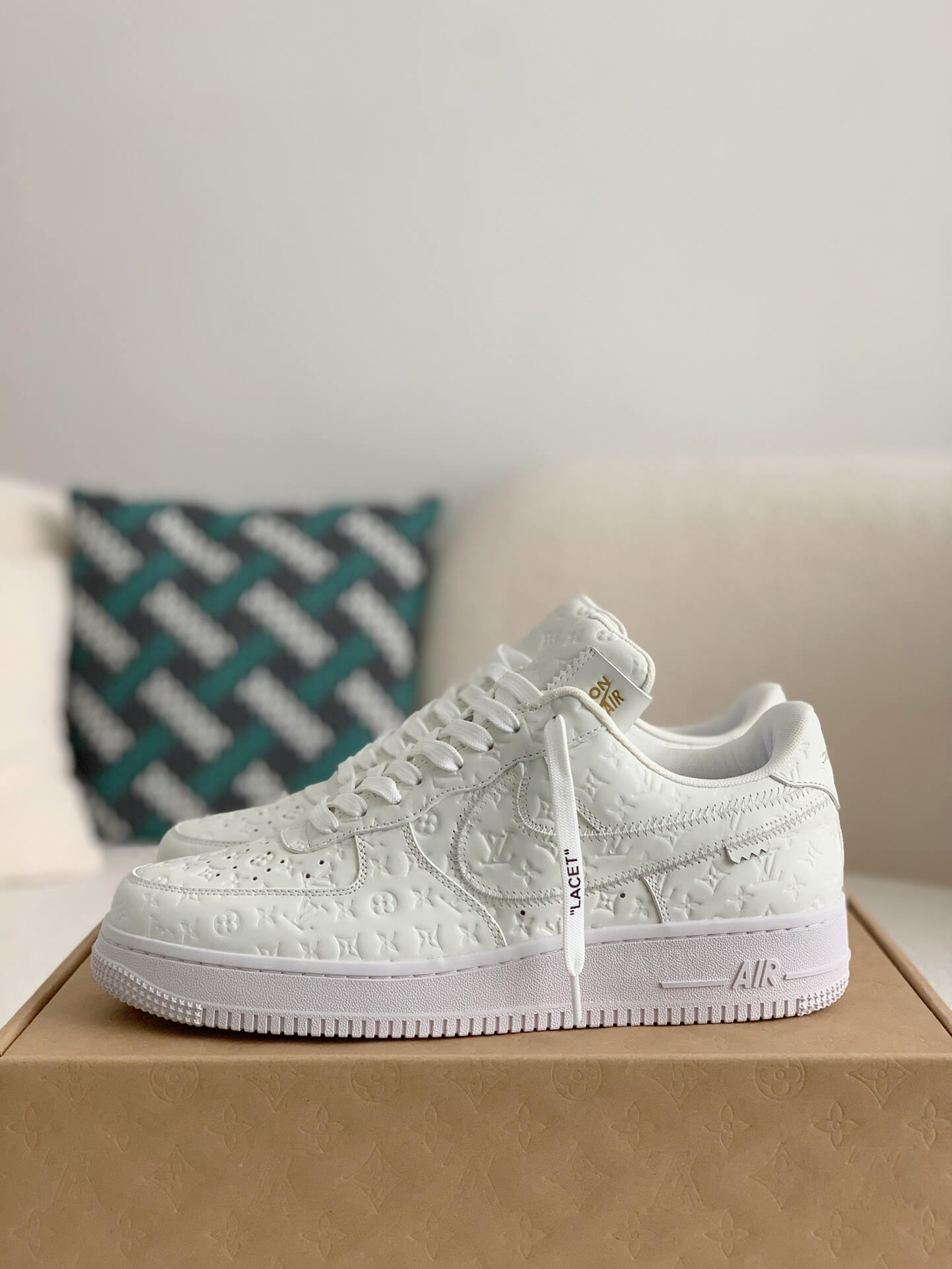 Baskets blanches Nike x Louis Vuitton LV Air Force 1 Monogram