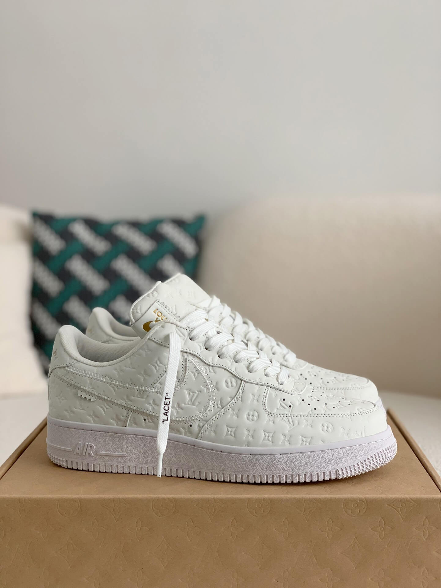 Baskets blanches Nike x Louis Vuitton LV Air Force 1 Monogram