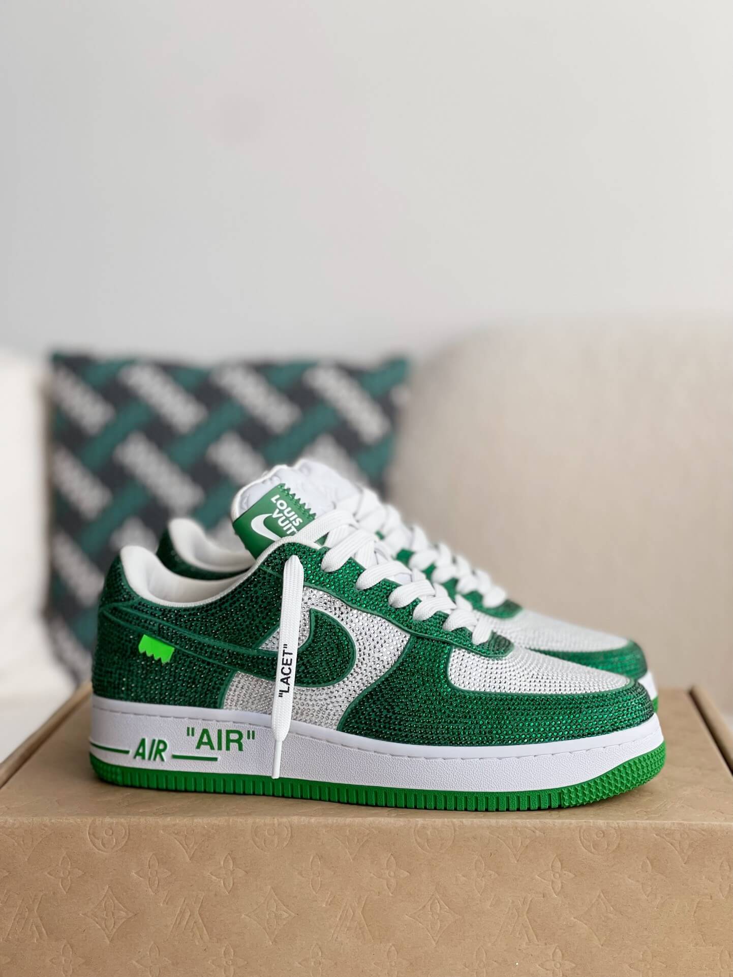 Nike x Louis Vuitton LV Air Force 1 Trainer Grön Vit Rhinestone Sneakers