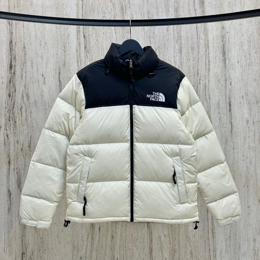 Von North Face inspirierte Retro-Nuptse-Jacke in Off-White aus dem Jahr 1996