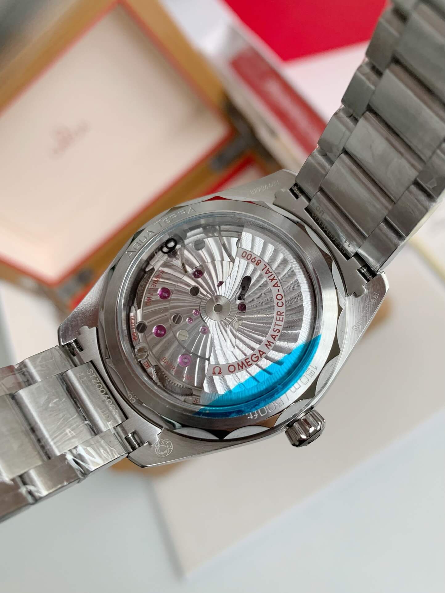 Omega Seamaster Aqua Terra svart texturerad urtavla