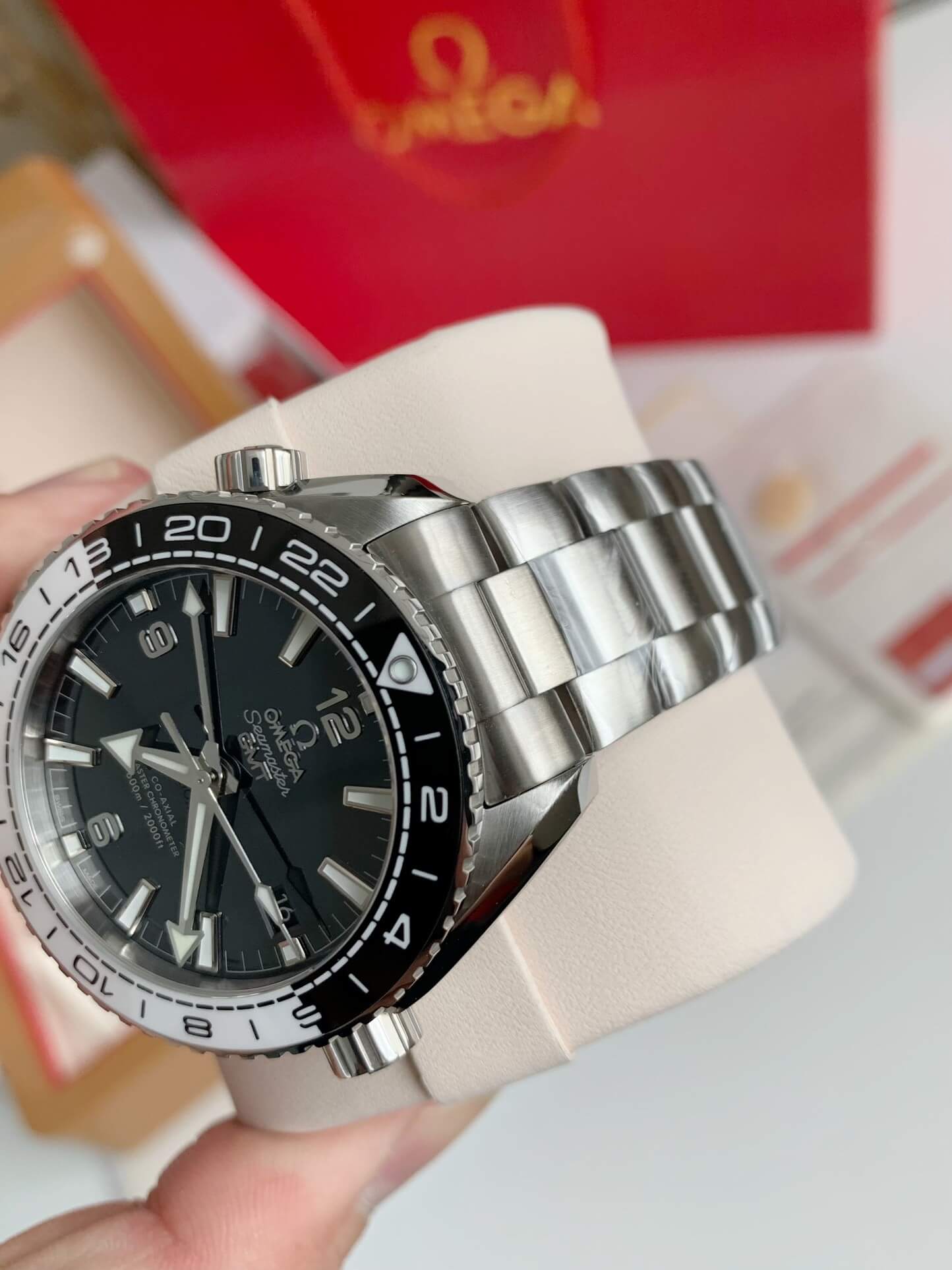 Omega Seamaster GMT Co-Axial Kaliber 8605 Chronometer