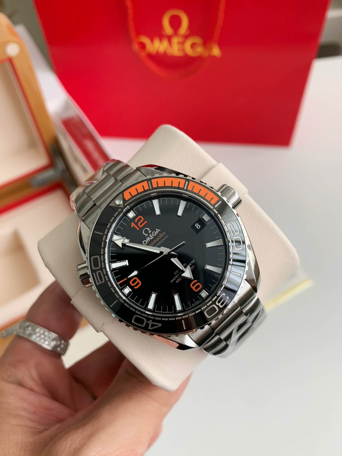 Cronómetro maestro coaxial Omega Seamaster Planet Ocean