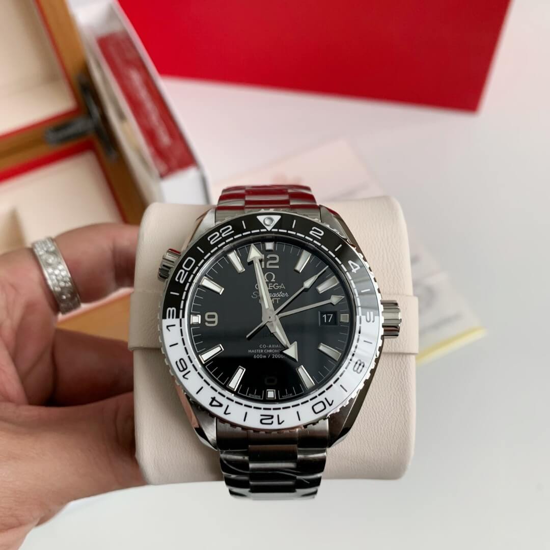 Omega Seamaster Planet Ocean GMT quadrante nero