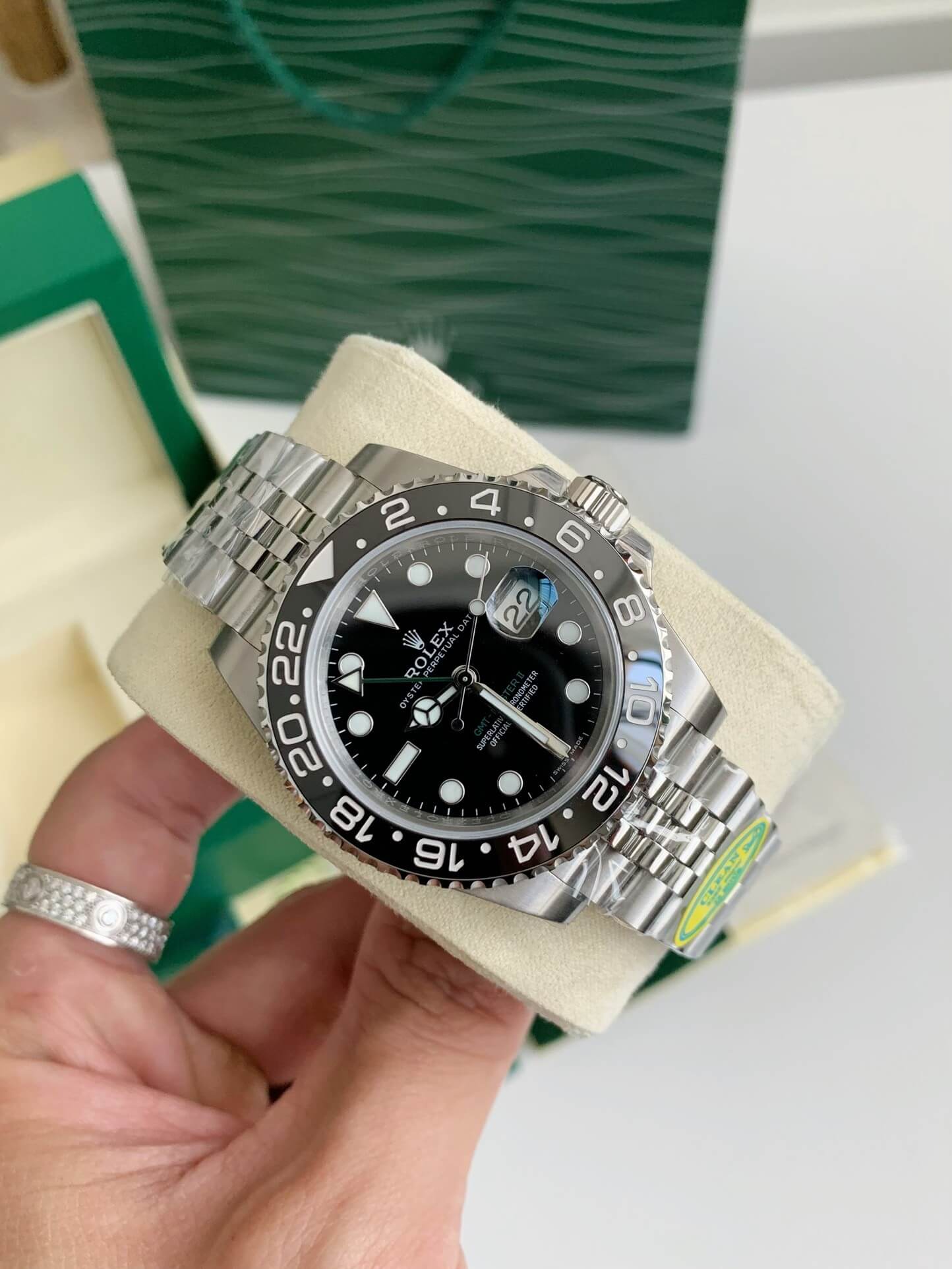 Rolex GMT-Master II "Săgeată verde"