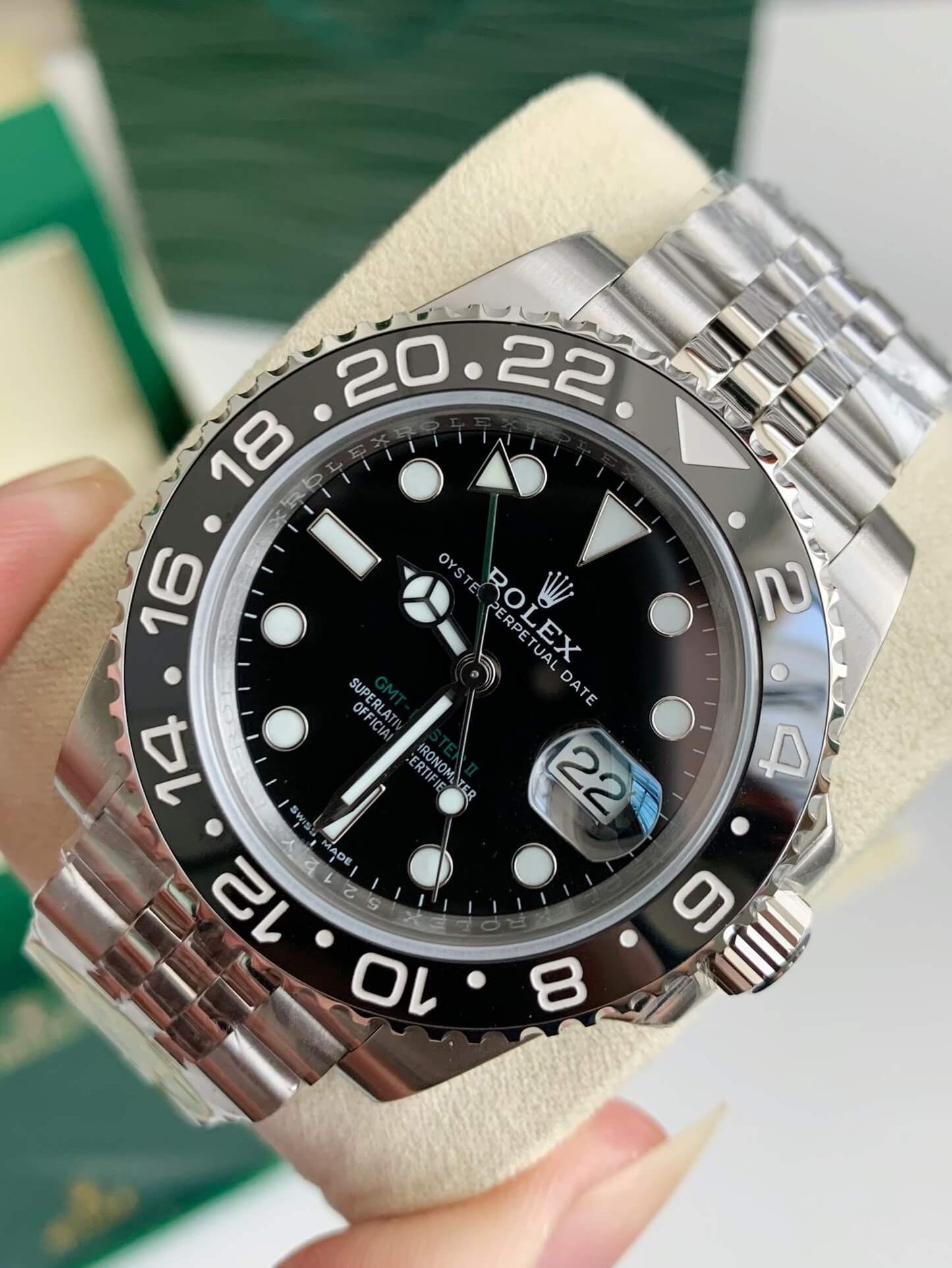 Rolex GMT-Master II "Săgeată verde"