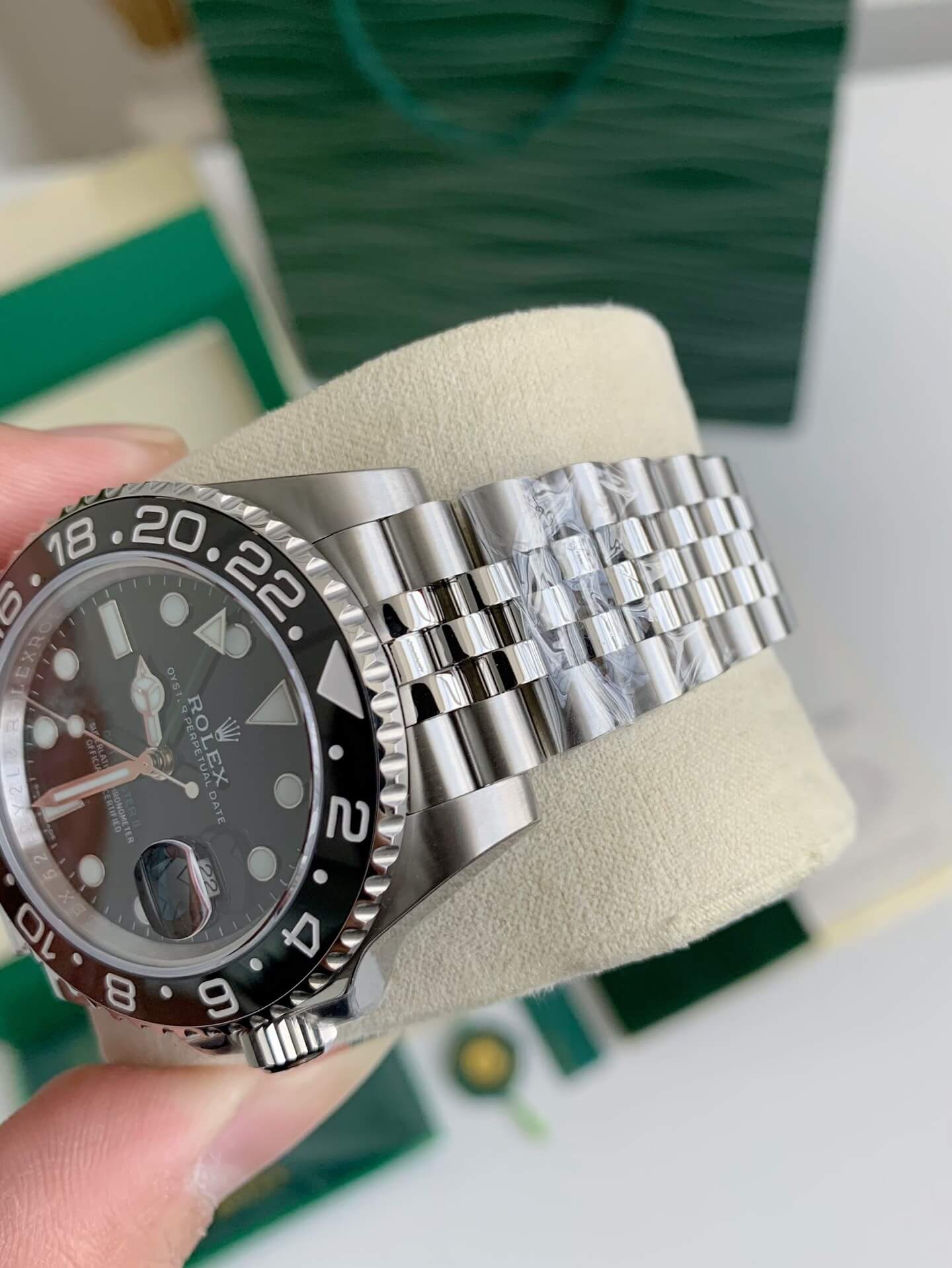 Rolex GMT-Master II "Green Arrow"