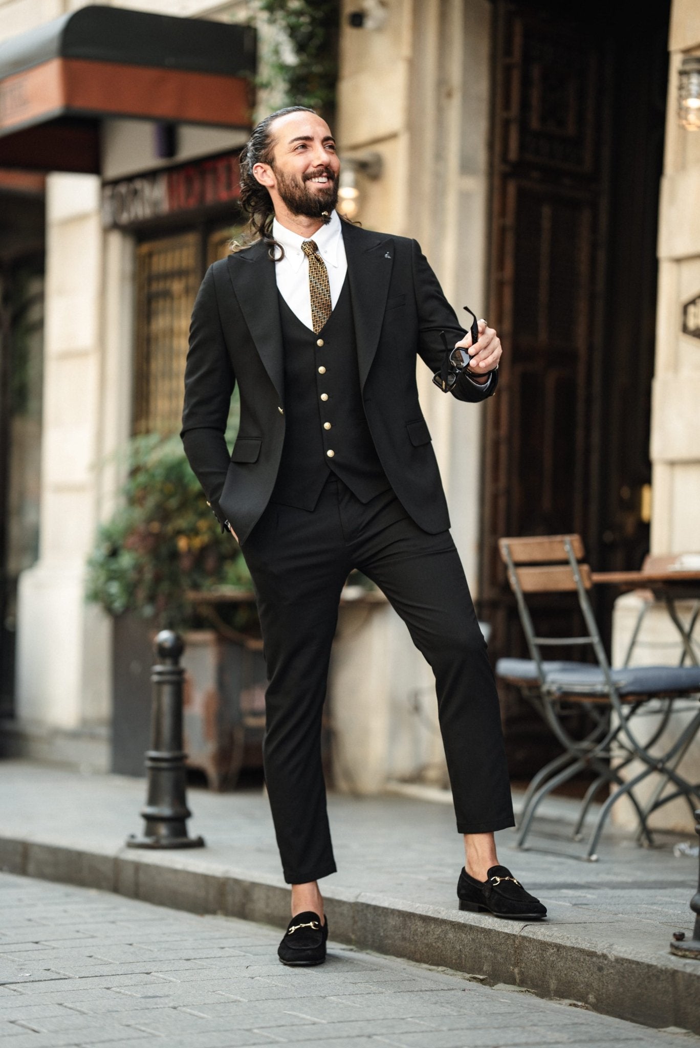 Acadia Classic Black suit