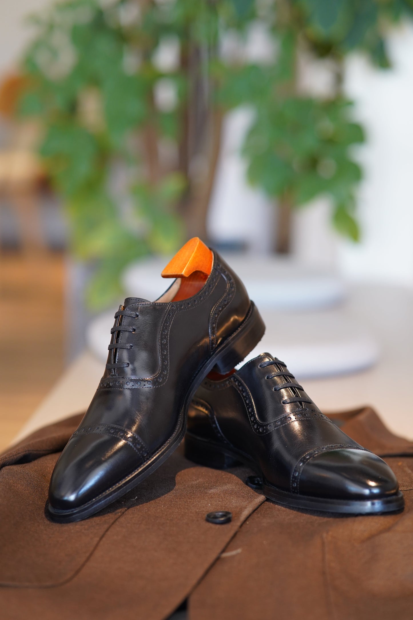 Luxury Black Cap-Toe Brogue Oxford Shoes