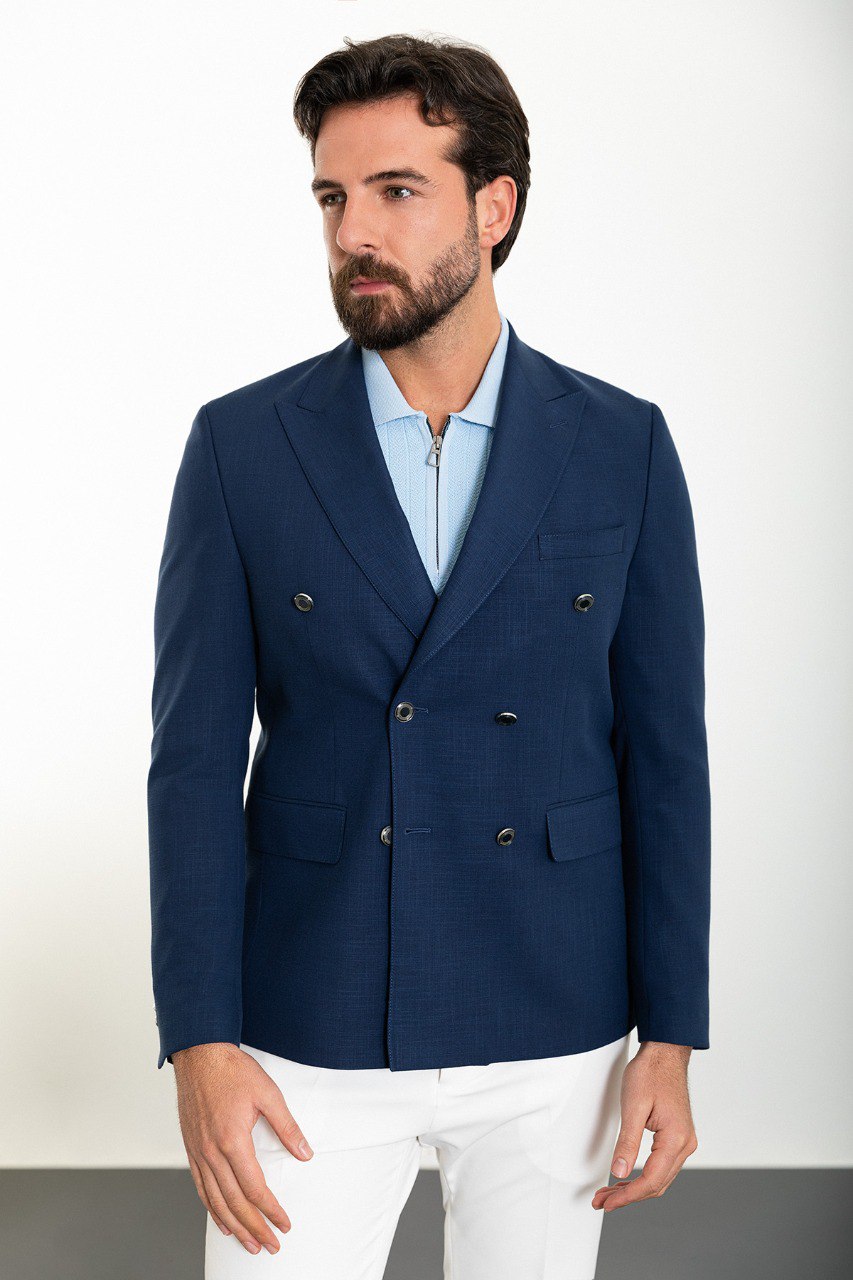 Navy blue double-breasted blazer from HolloMen, exuding timeless elegance and modern sophistication.