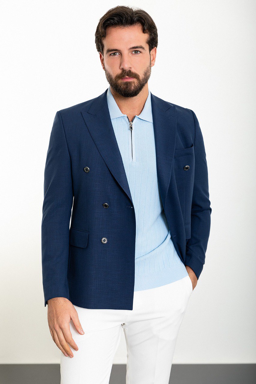 Navy blue double-breasted blazer from HolloMen, exuding timeless elegance and modern sophistication.