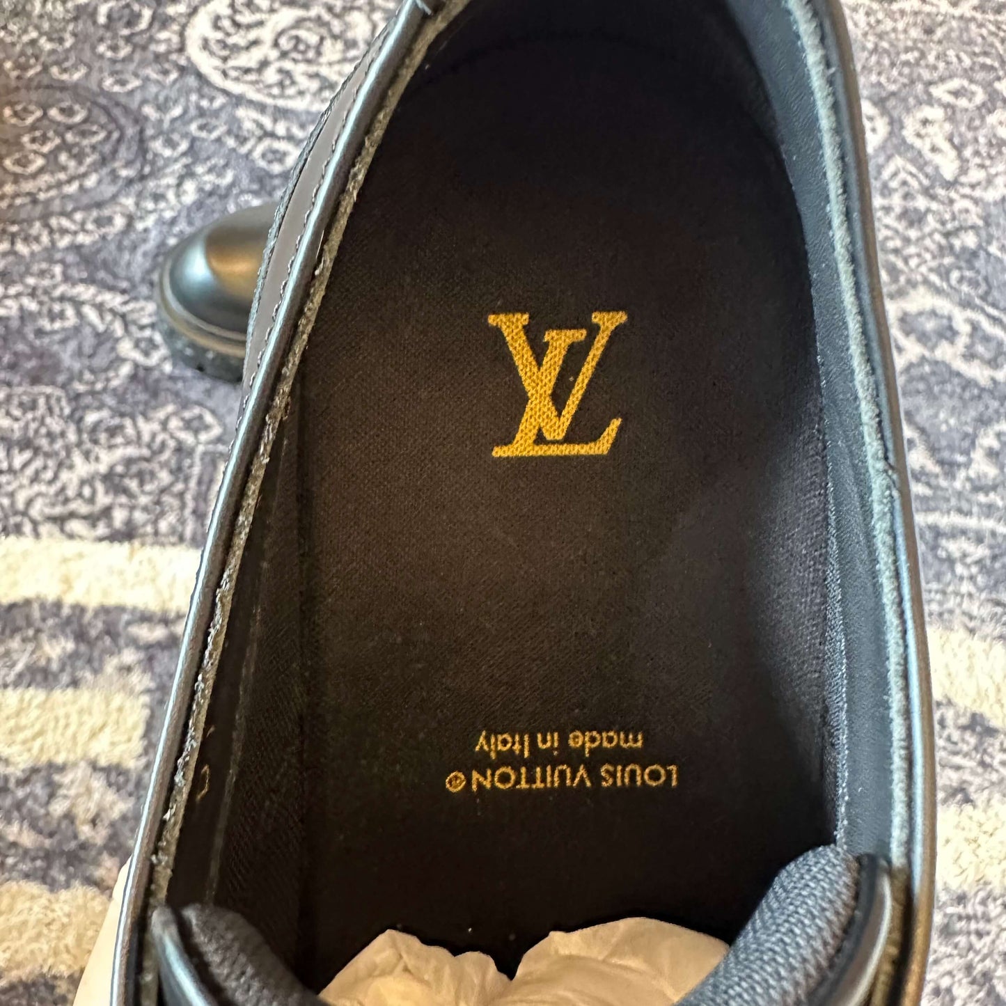 Zapatos Derby negros estilo barroco de Louis Vuitton