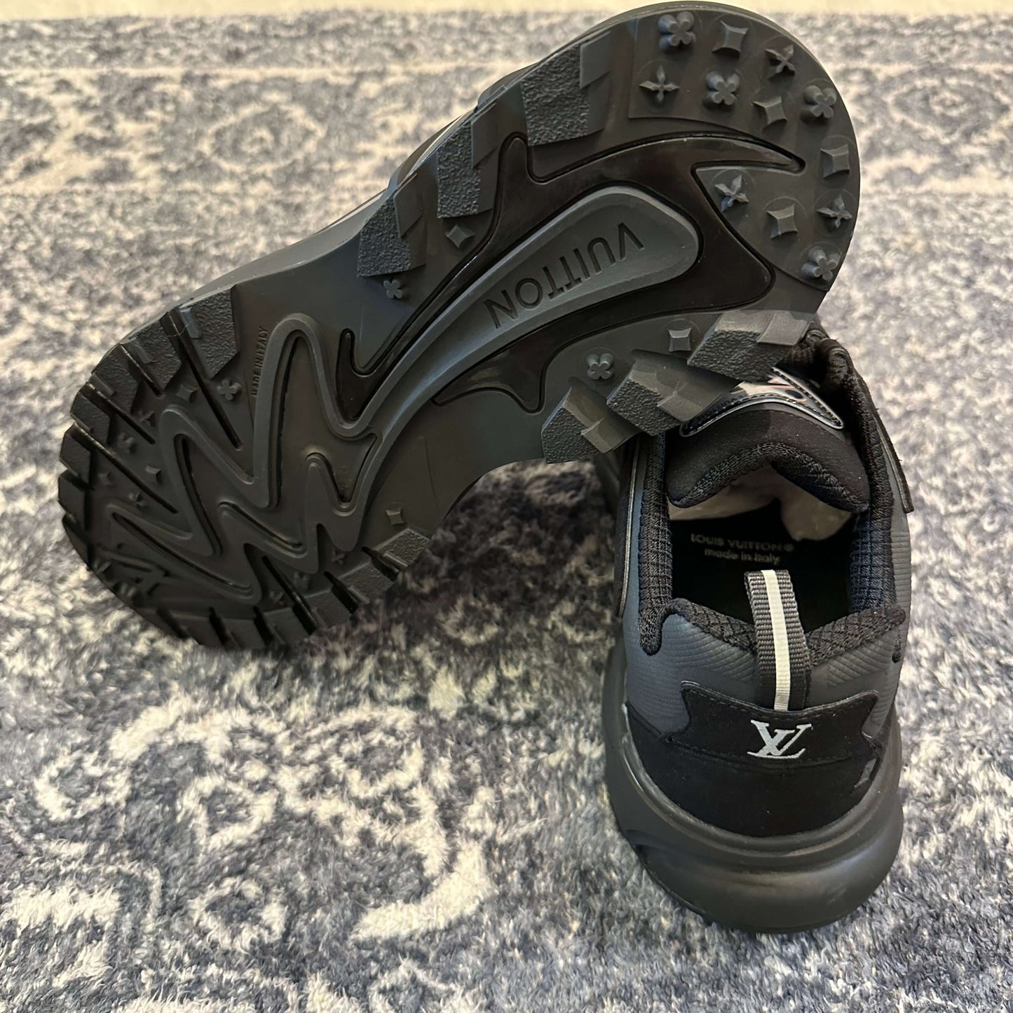 Zapatillas deportivas negras Tatic de Louis Vuitton Runner