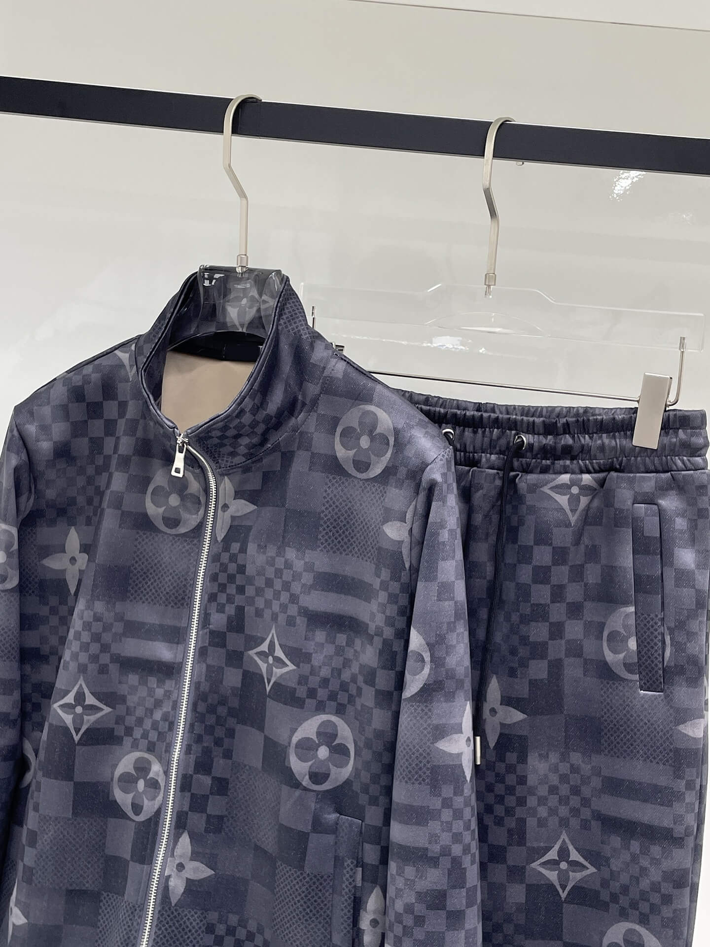 Chándal Louis Vuitton Monogram Damoflage