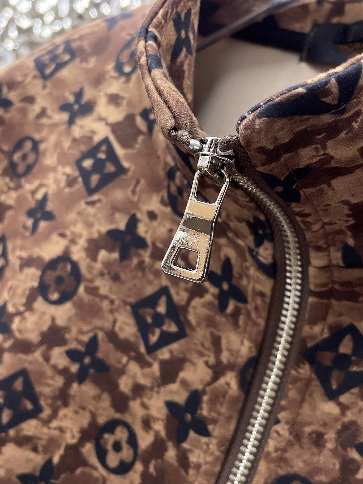 Trening maro cu monogram Camo Louis Vuitton