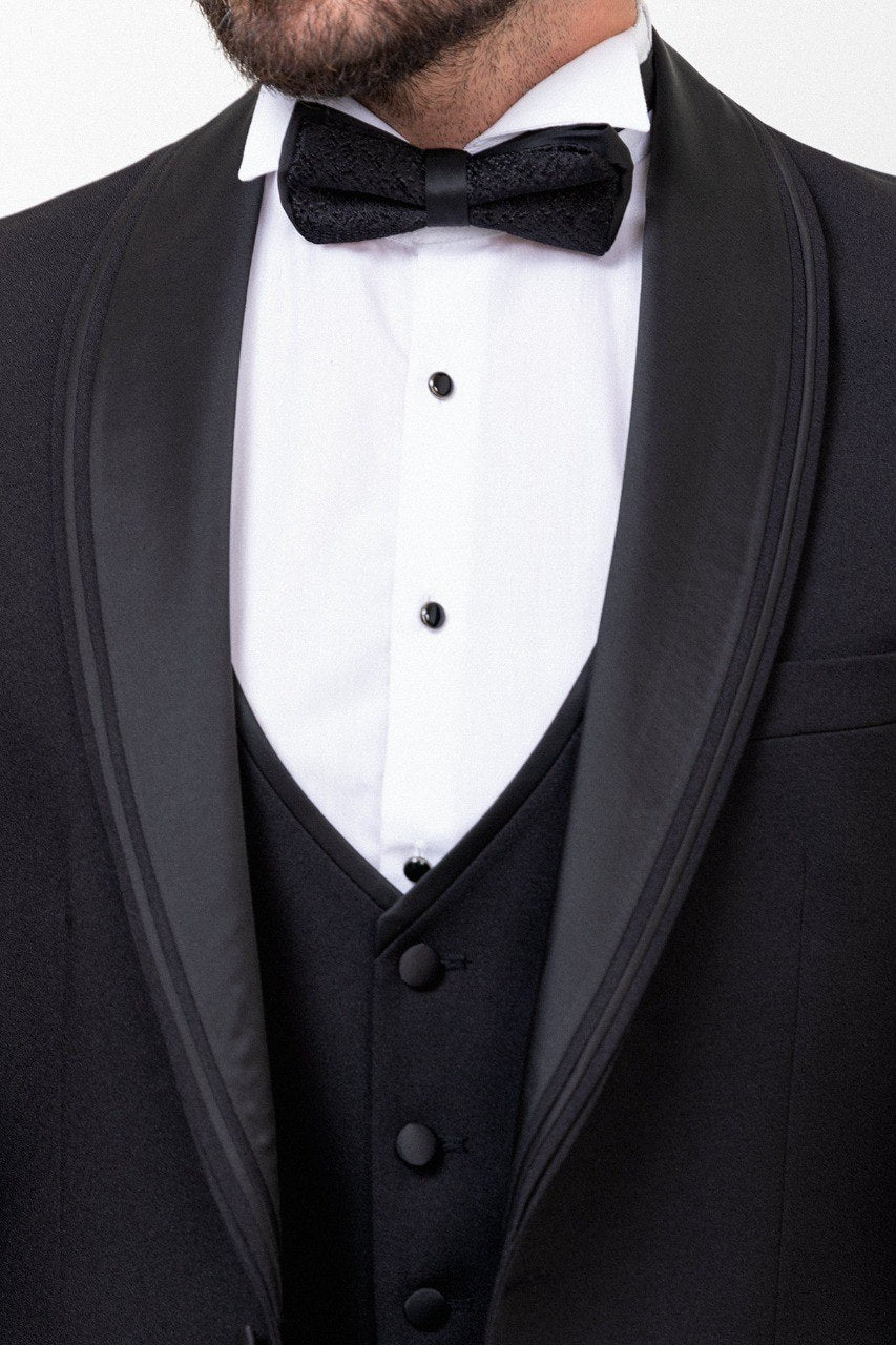 Black Shawl Tuxedo with a sleek shawl lapel from HolloMen