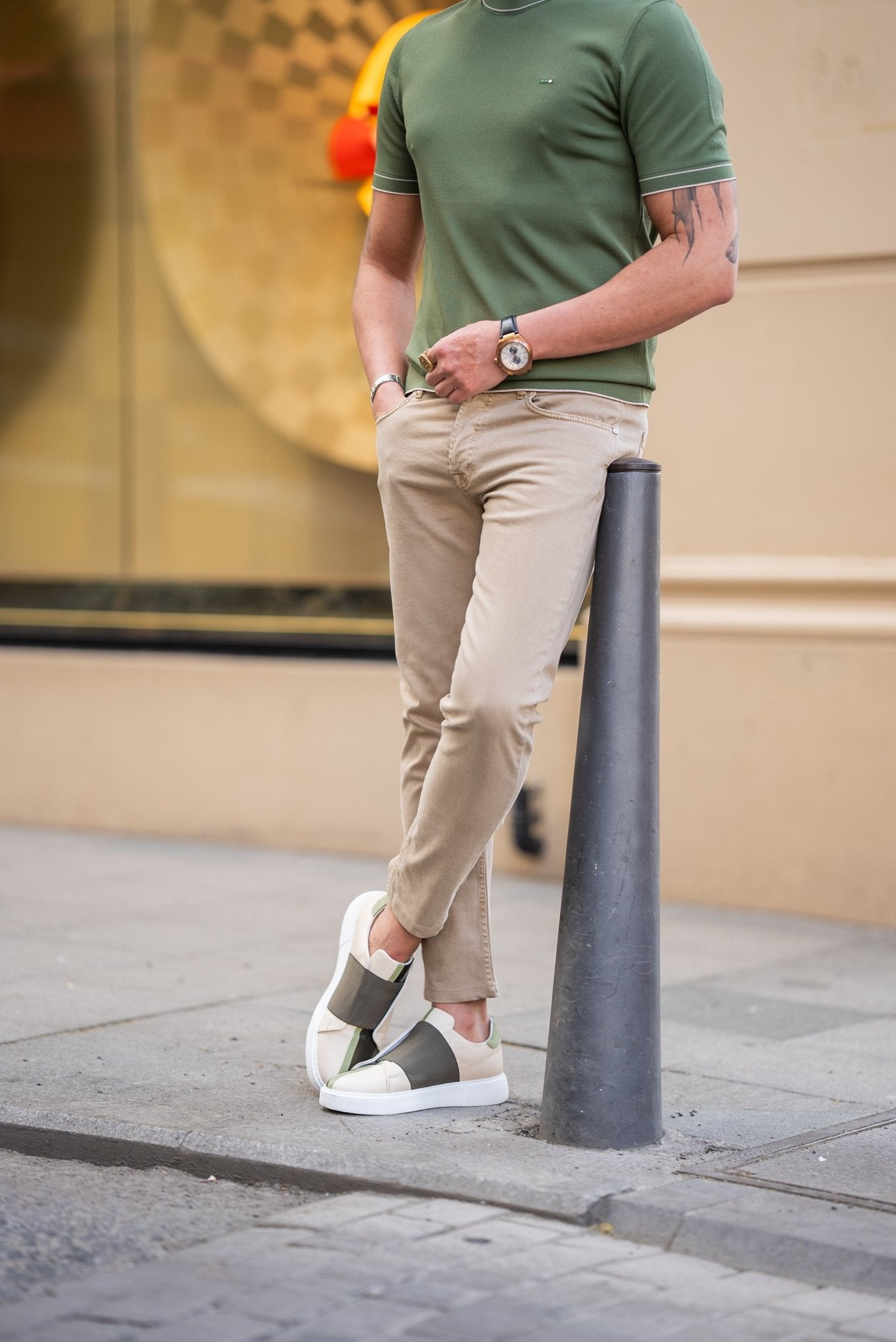 A Beige Jeans from HolloMen 