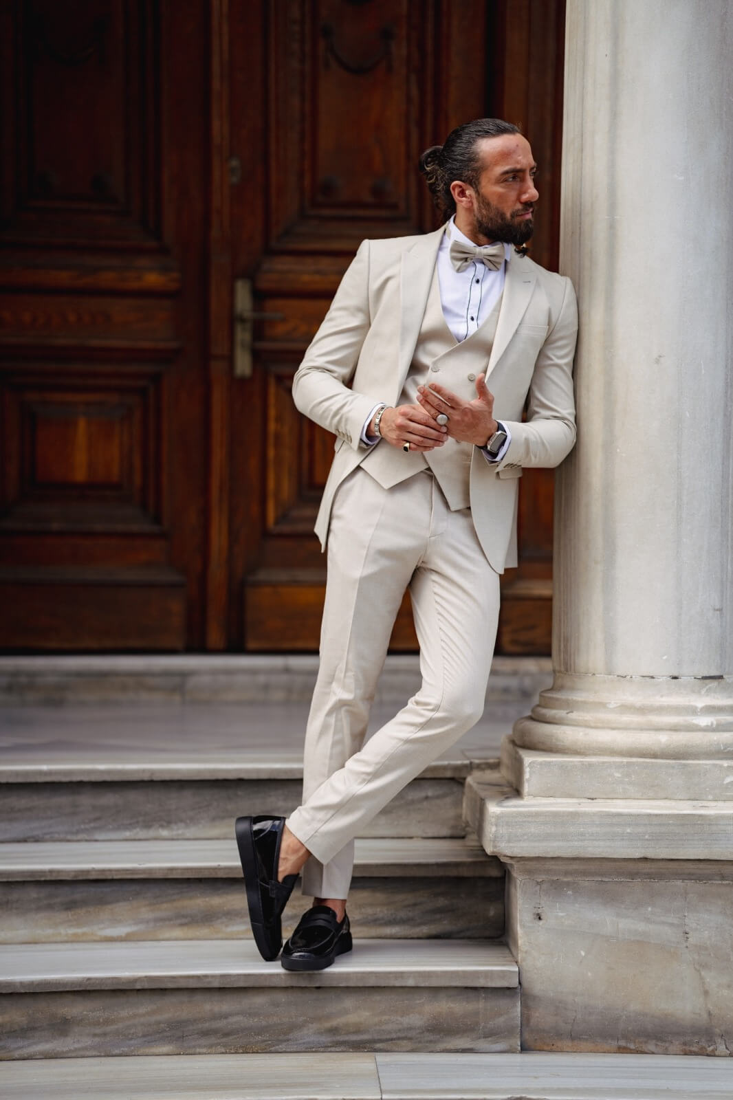 Beige best sale suit mens