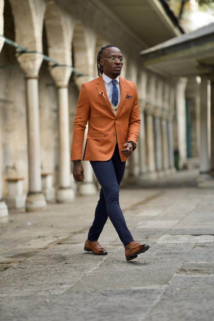 Le Fashion: The Camel Blazer Outfit You'll Want to Wear All Spring Long