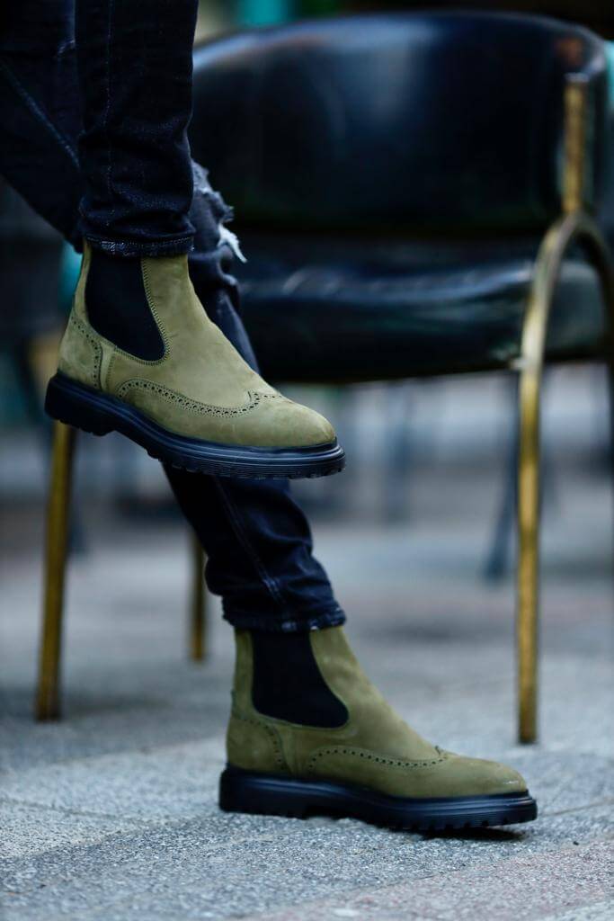 Boots khaki hot sale