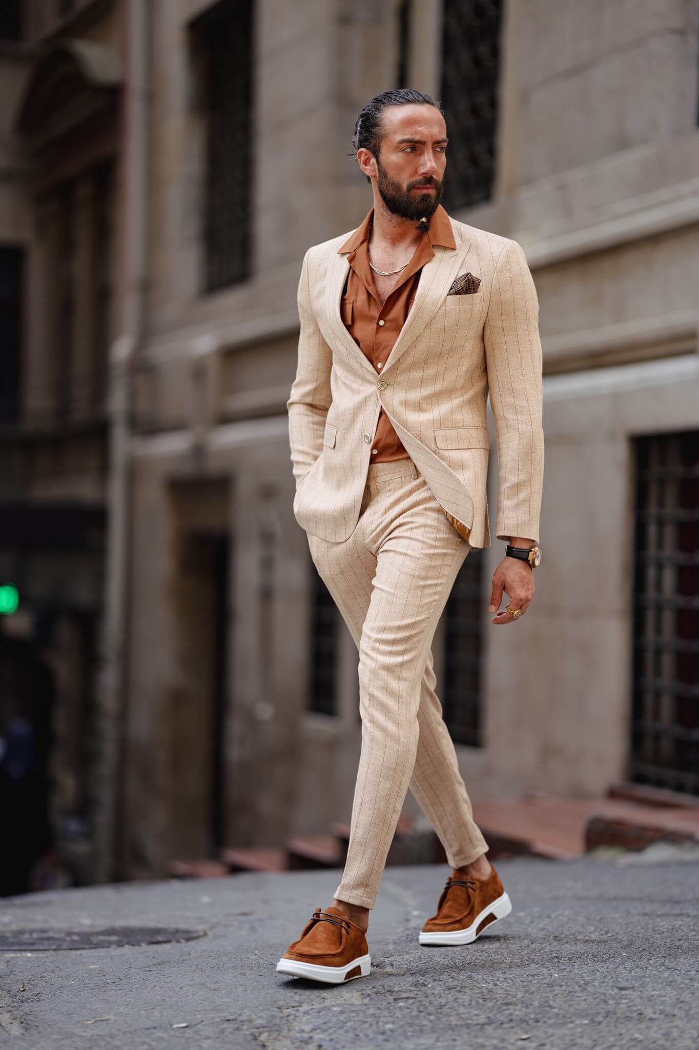 Men's Striped Beige Linen Suit - The Ultimate Summer Statement