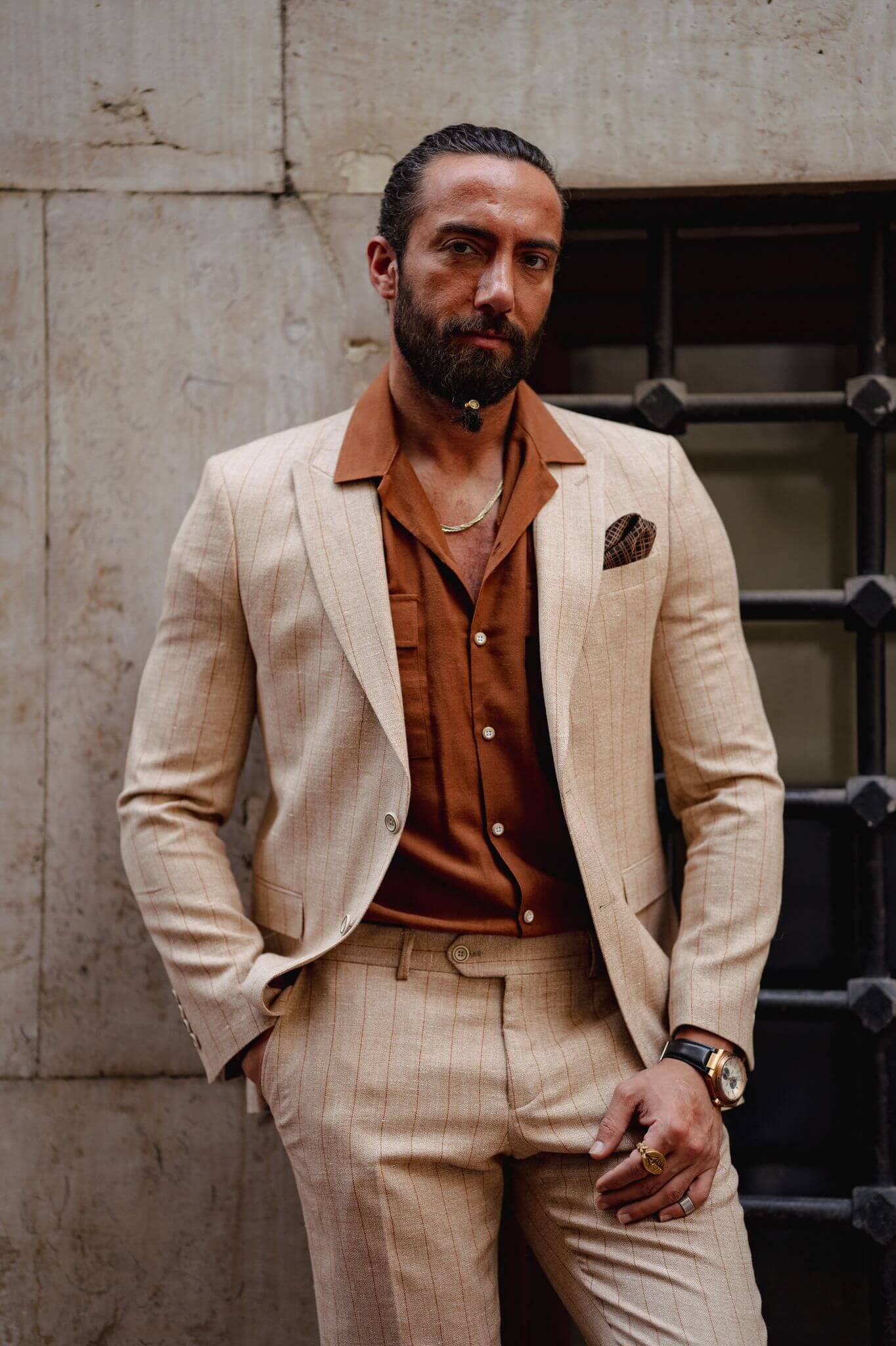 Men's Striped Beige Linen Suit - The Ultimate Summer Statement